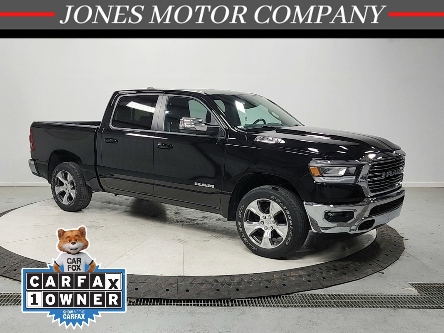 Used 2023 RAM 1500 Laramie AWD/4WD image 1