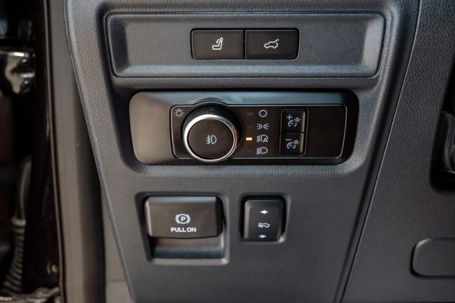 Used 2024 Ford Expedition Limited AWD/4WD image 14
