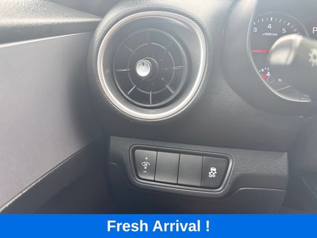 Used 2024 Kia Forte LXS FWD image 9