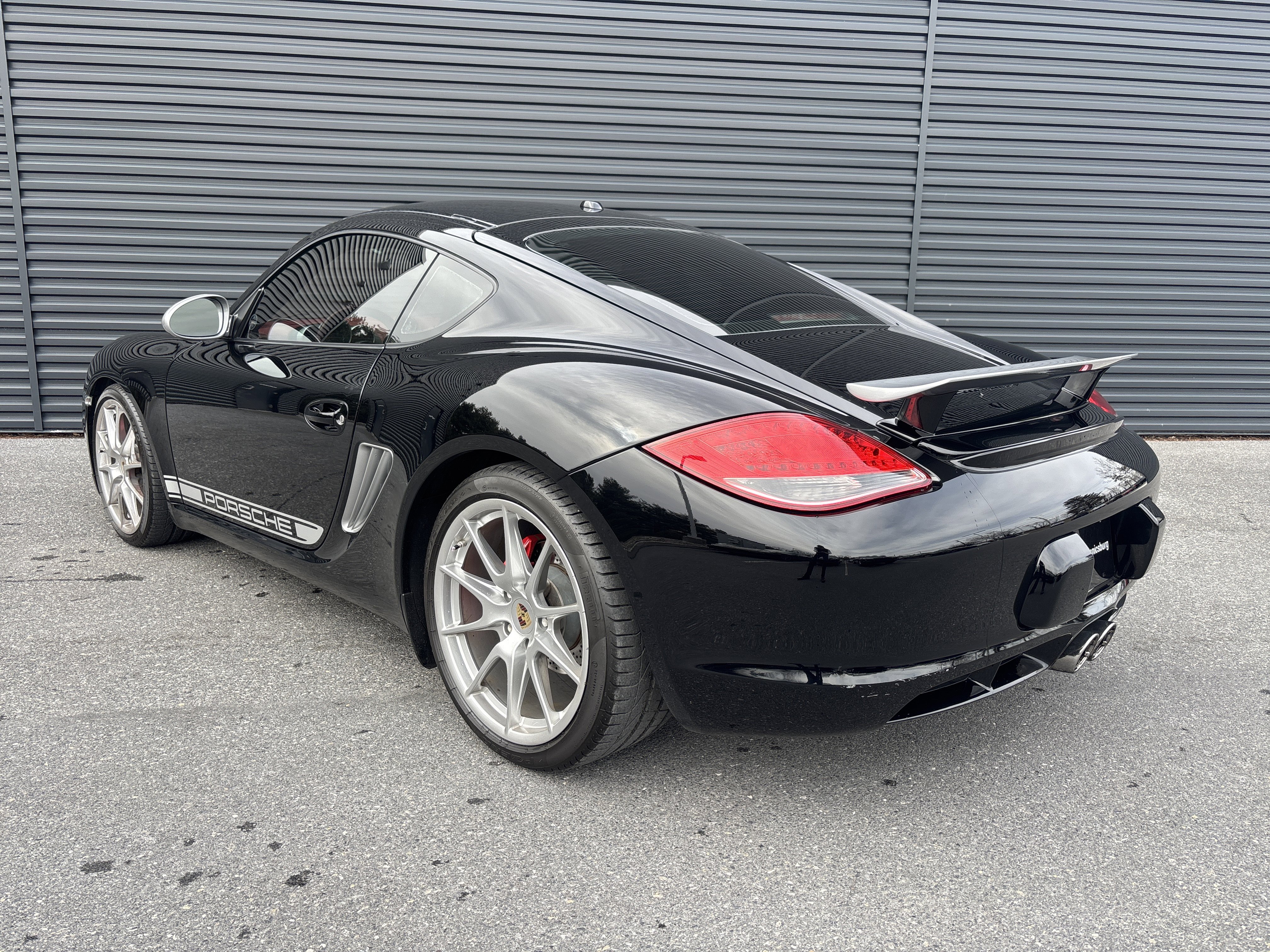 Used 2012 Porsche Cayman R image 3
