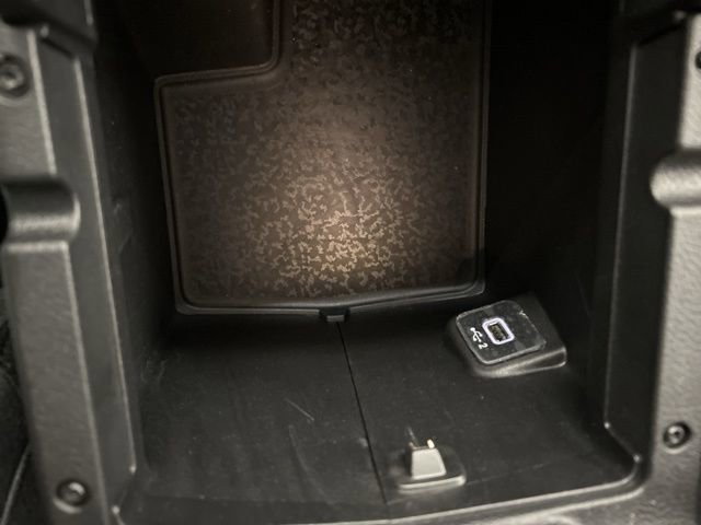 Used 2024 Jeep Gladiator Sport image 19