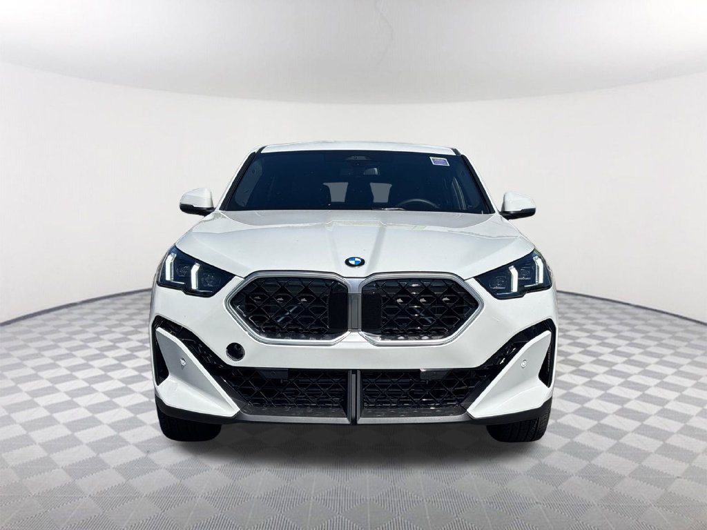 New 2026 BMW X2 xDrive28i AWD/4WD image 2