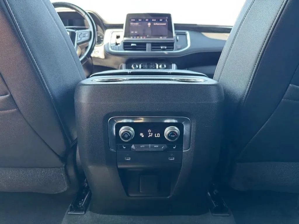 Used 2021 GMC Yukon SLT w/ SLT Premium Package AWD/4WD image 21