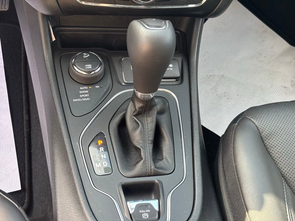 Used 2021 Jeep Cherokee Latitude Lux w/ Trailer Tow Group image 20