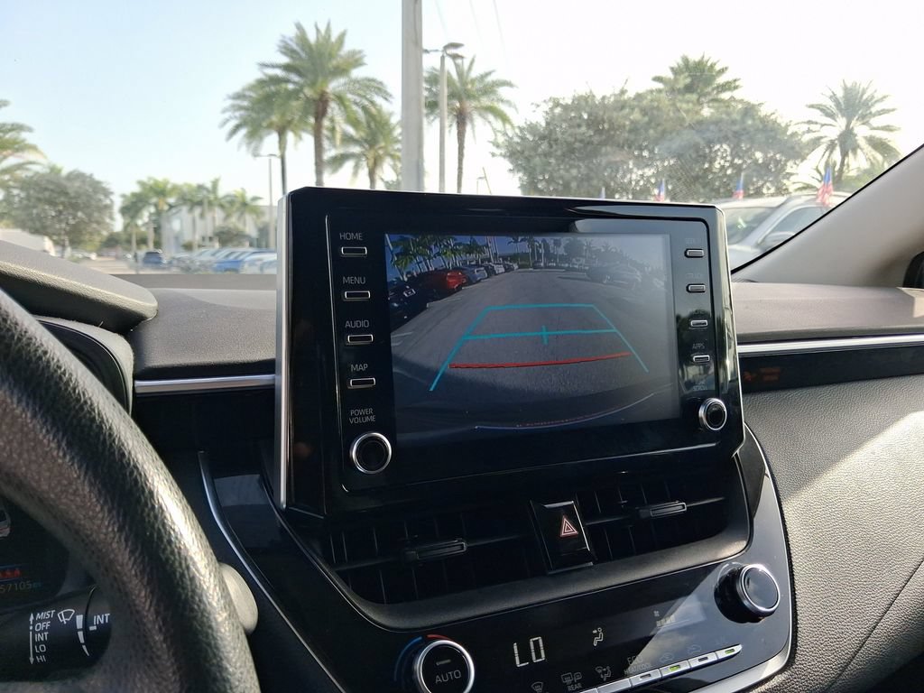 Used 2020 Toyota Corolla LE FWD image 24