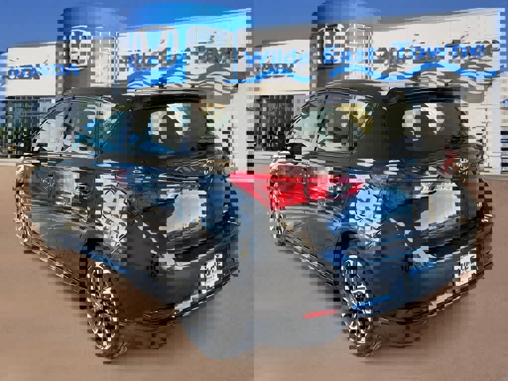 Used 2017 Toyota Corolla iM image 6