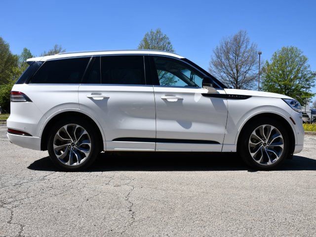Used 2020 Lincoln Aviator Grand Touring w/ Equipment Group 302A image 8
