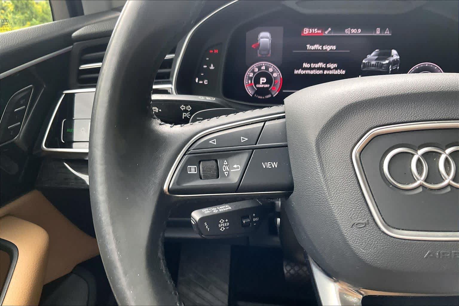 Used 2020 Audi Q7 3.0T Prestige AWD/4WD image 25