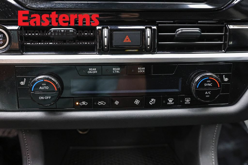 Used 2024 Nissan Pathfinder SV AWD/4WD image 20