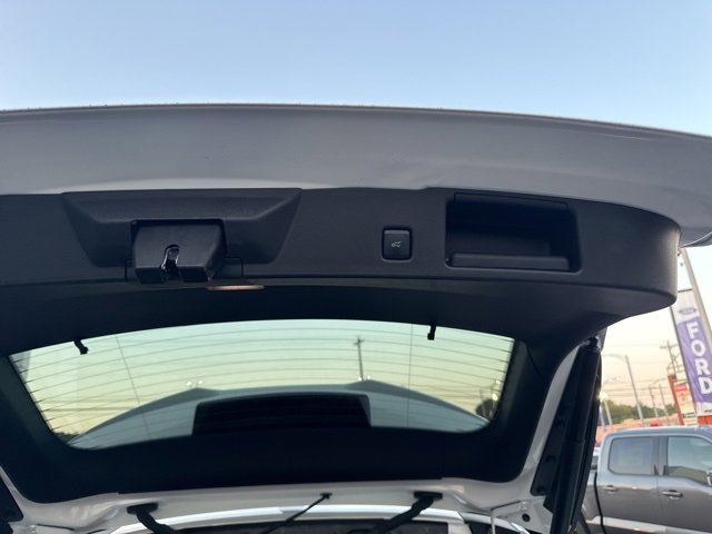 New 2025 Ford Escape ST-Line w/ Equipment Group 301A image 32