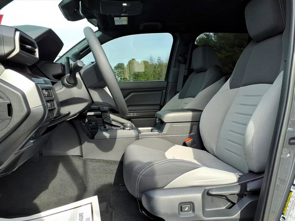 Certified 2025 Toyota Tacoma TRD Off-Road image 16