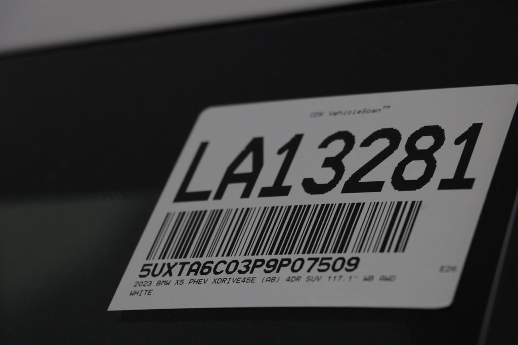 Used 2023 BMW X5 xDrive45e AWD/4WD image 24