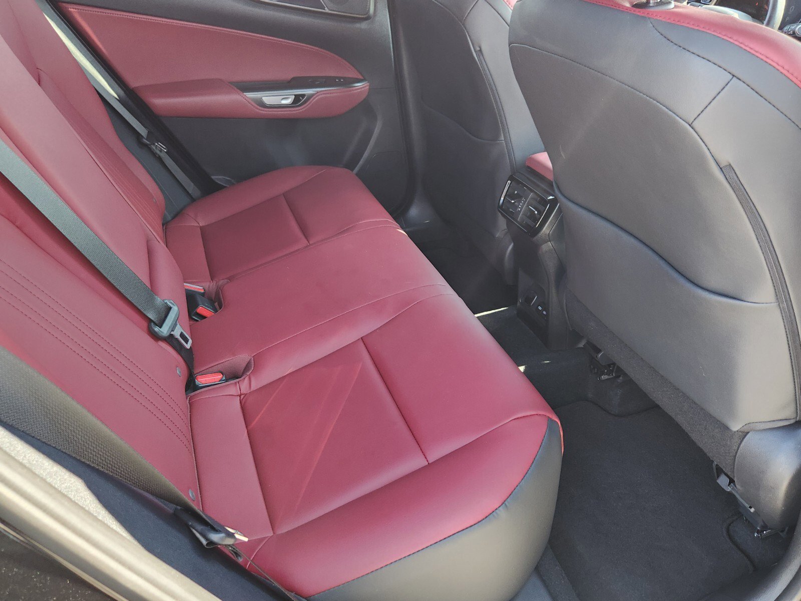 Used 2025 Lexus NX 350 NX 350 image 10