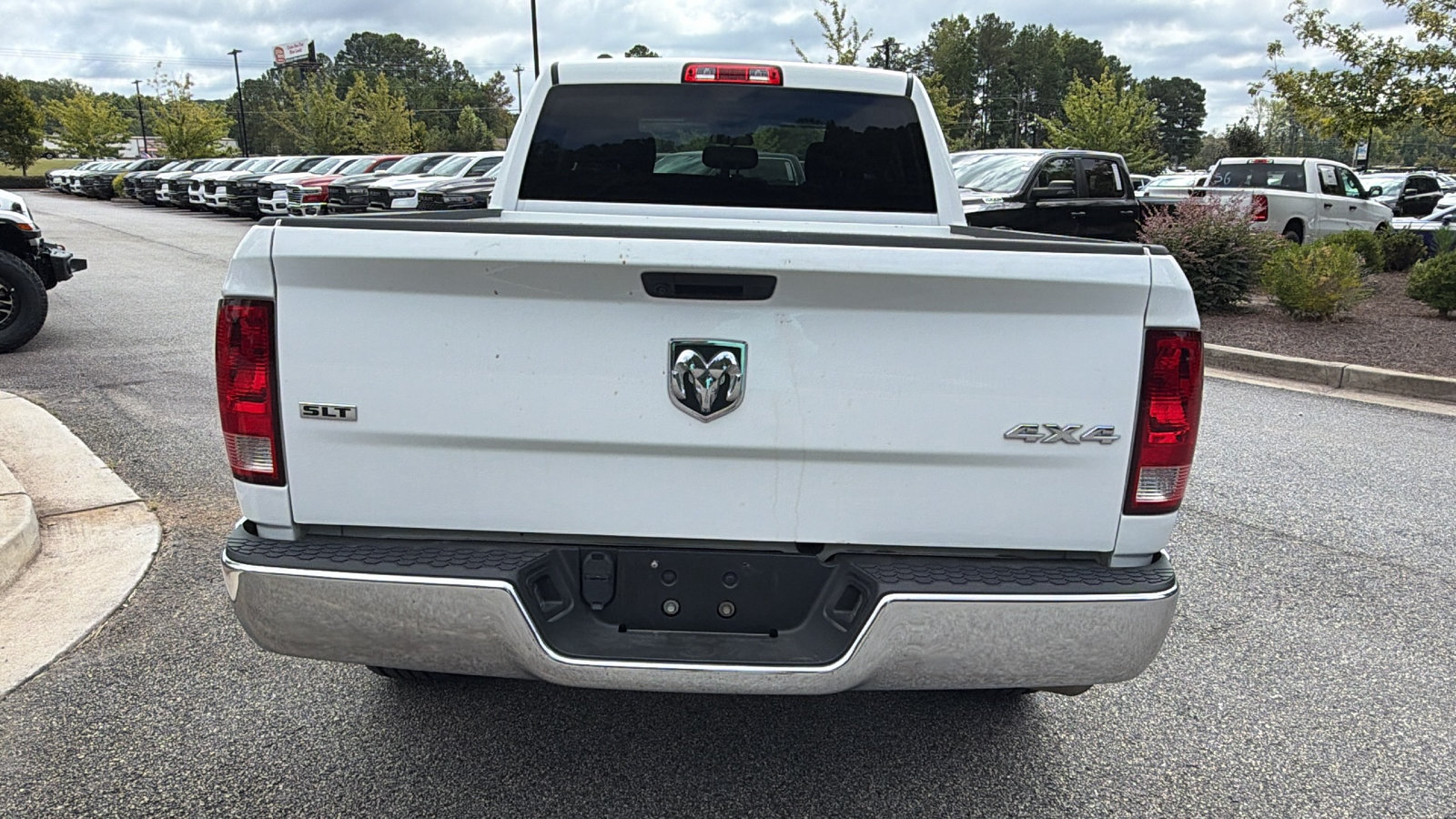 Used 2024 RAM 1500 Classic SLT AWD/4WD image 9