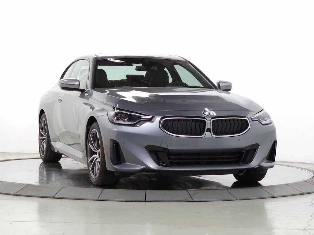 Used 2025 BMW 230i xDrive Coupe w/ Convenience Package image 1