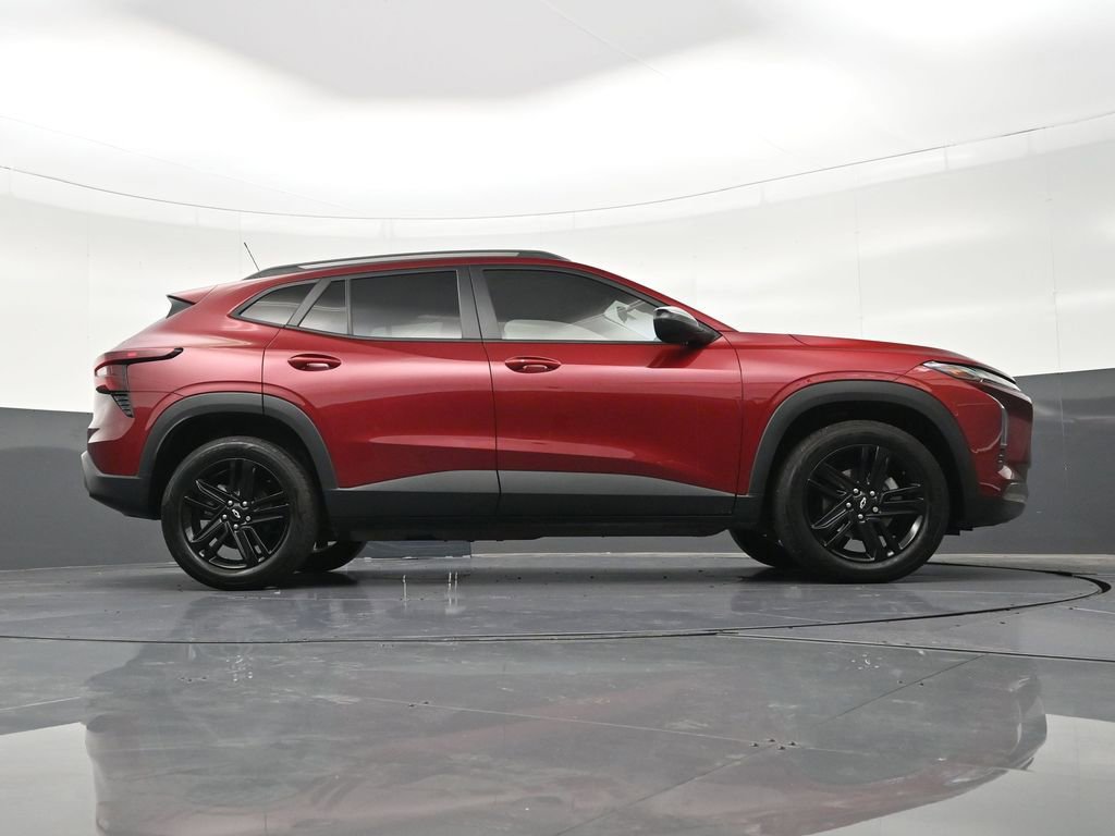 Used 2024 Chevrolet Trax ACTIV FWD image 28