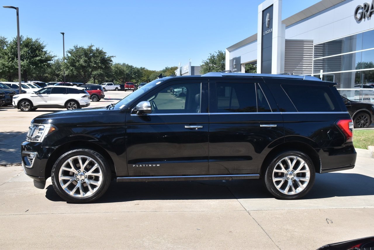 Used 2018 Ford Expedition Platinum AWD/4WD image 12