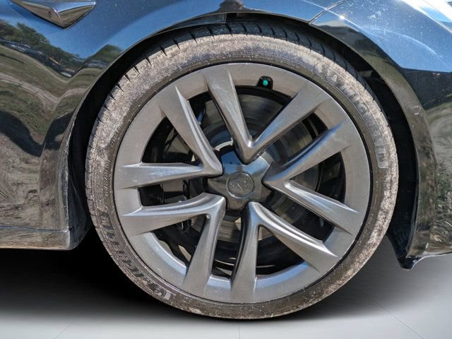 Used 2021 Tesla Model S Plaid image 10