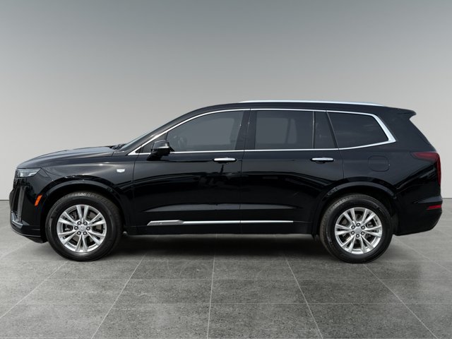 Used 2025 Cadillac XT6 Luxury FWD image 3