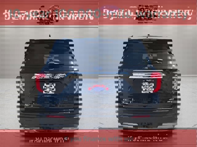 Used 2022 Ford Explorer XLT w/ Equipment Group 202A image 16