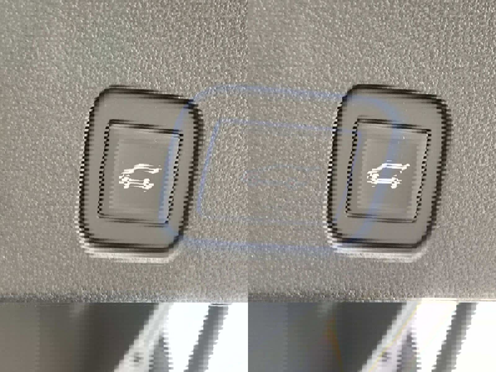 Used 2026 Chevrolet Traverse RS w/ LPO, Floor Liner Package image 7