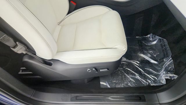 Used 2022 Tesla Model X Plaid AWD/4WD image 35