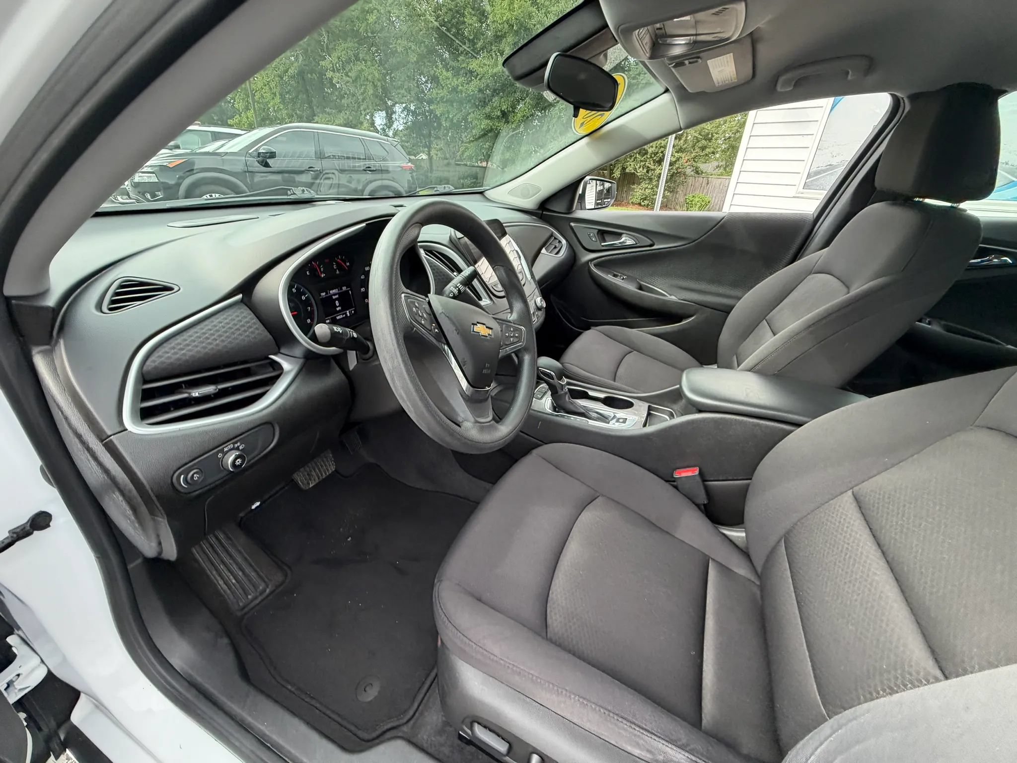 Used 2023 Chevrolet Malibu LS w/ Driver Confidence Package FWD image 12