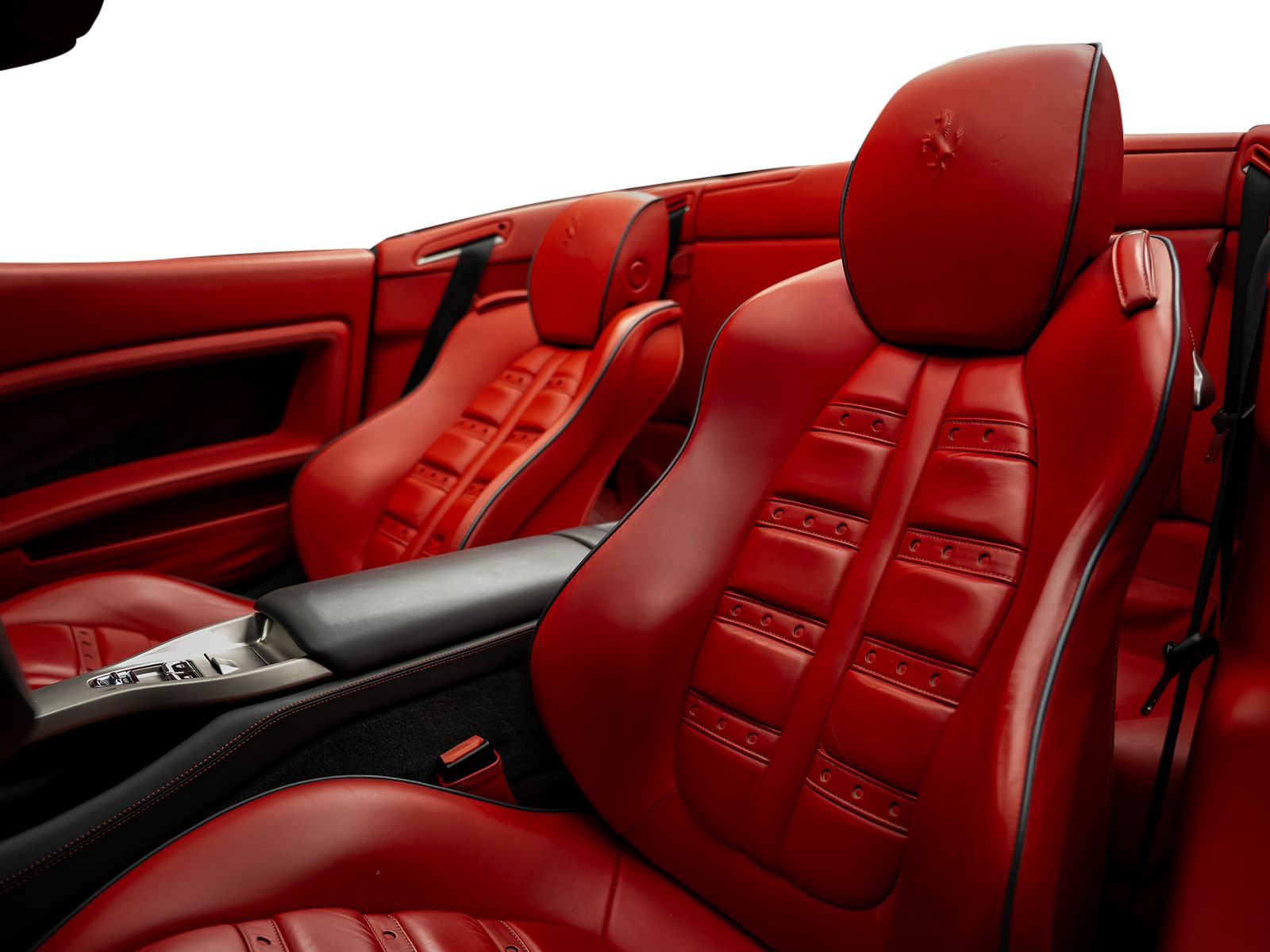 Used 2010 Ferrari California RWD image 35