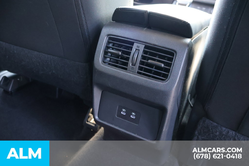 Used 2024 Nissan Rogue SV FWD image 24
