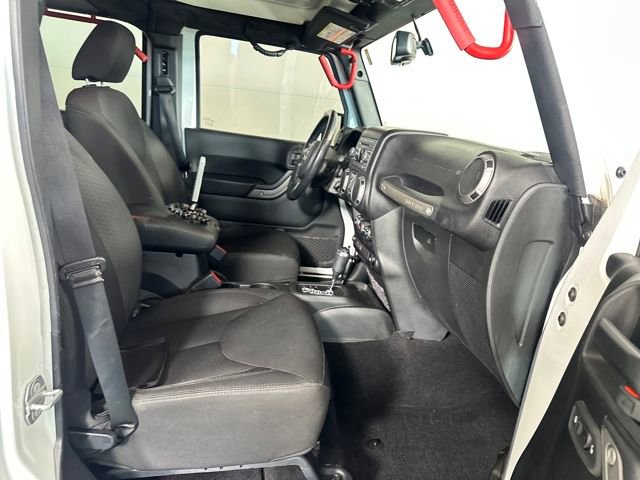 Used 2017 Jeep Wrangler Unlimited Sport image 28