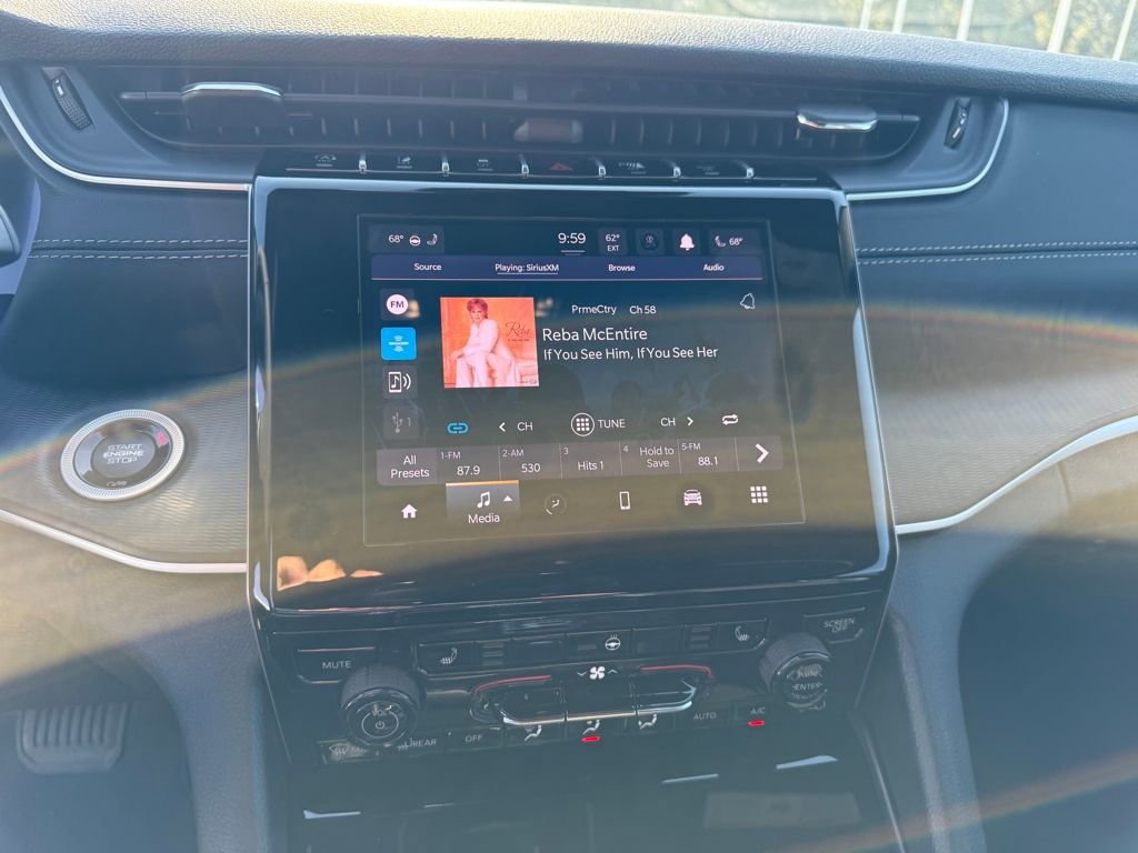 New 2025 Jeep Grand Cherokee Altitude image 16