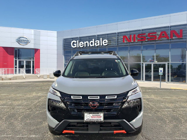 Certified 2025 Nissan Rogue SV AWD/4WD image 2