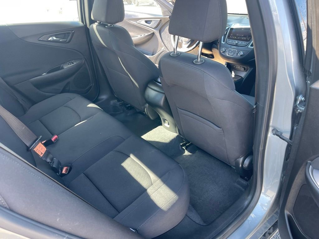 Used 2025 Chevrolet Malibu RS image 17
