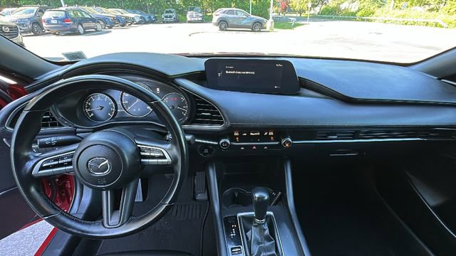Used 2023 MAZDA MAZDA3 s FWD image 9