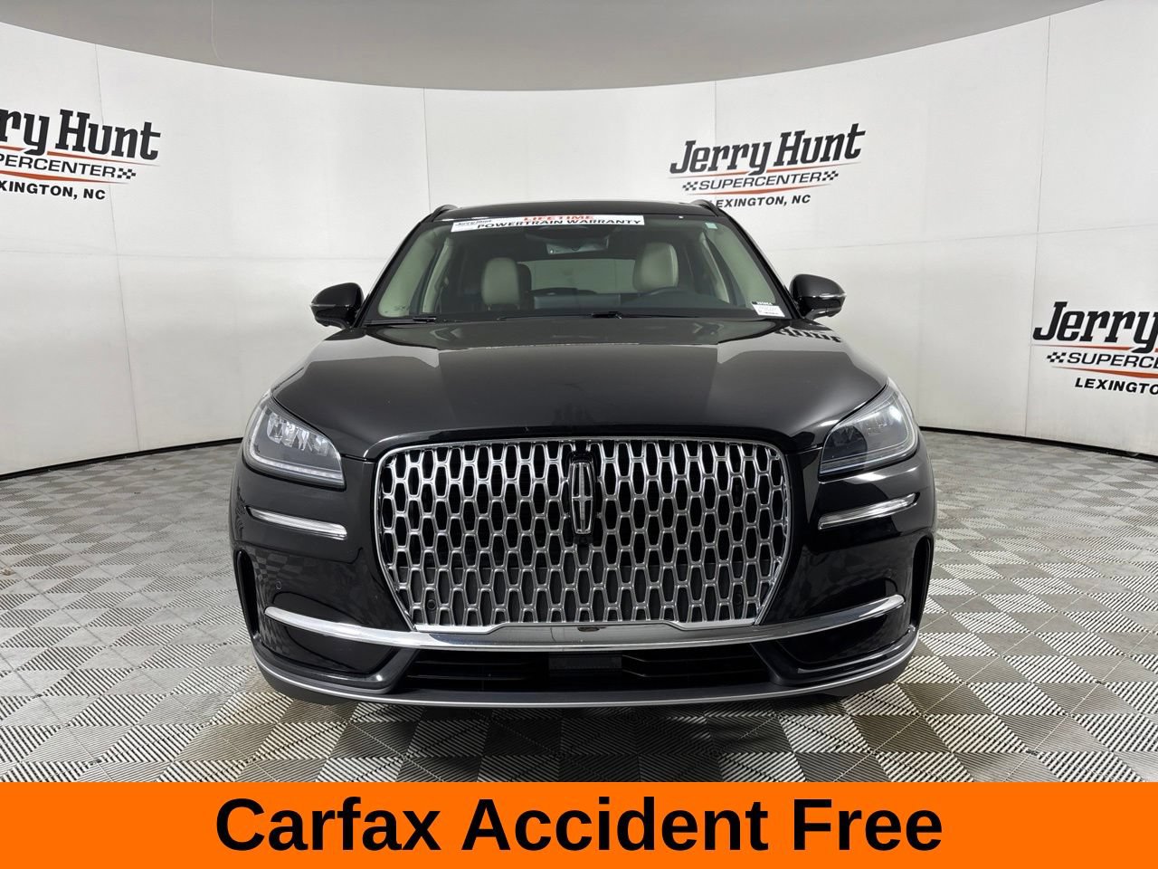 Used 2026 Lincoln Corsair Premiere FWD image 3