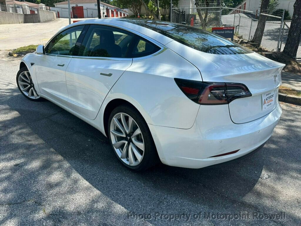 Used 2018 Tesla Model 3 Long Range RWD image 8