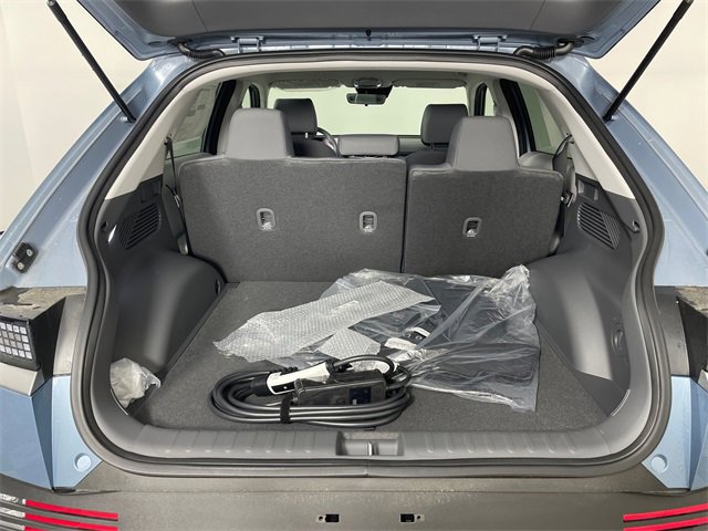 New 2025 Hyundai Ioniq 5 SE image 17