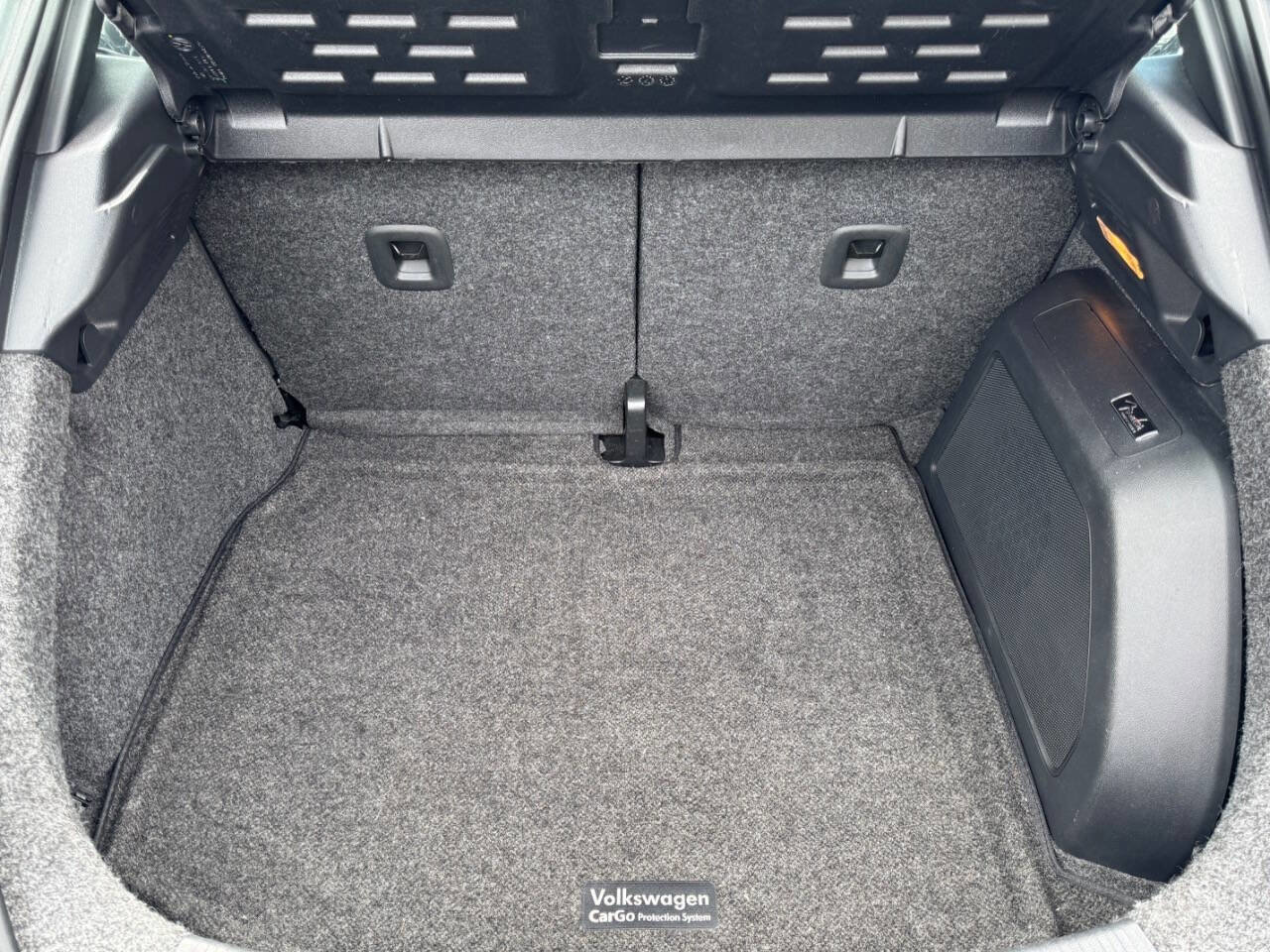 Used 2012 Volkswagen Beetle 2.5 image 4