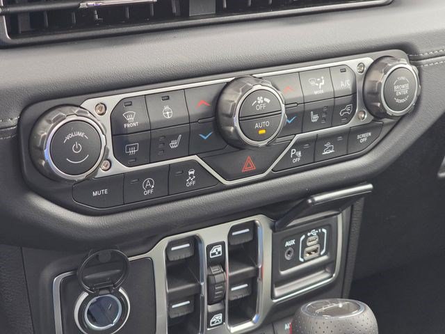 New 2026 Jeep Gladiator Mojave AWD/4WD image 40