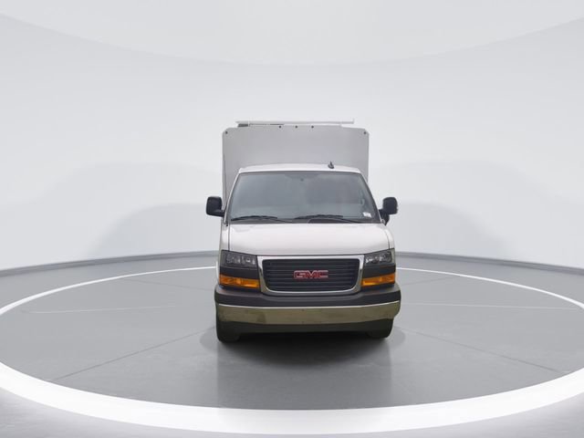 New 2025 GMC Savana 3500 w/ Power Convenience Package RWD image 2