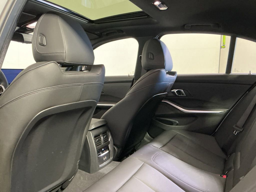 New 2026 BMW 330i Sedan w/ M Sport Package RWD image 18