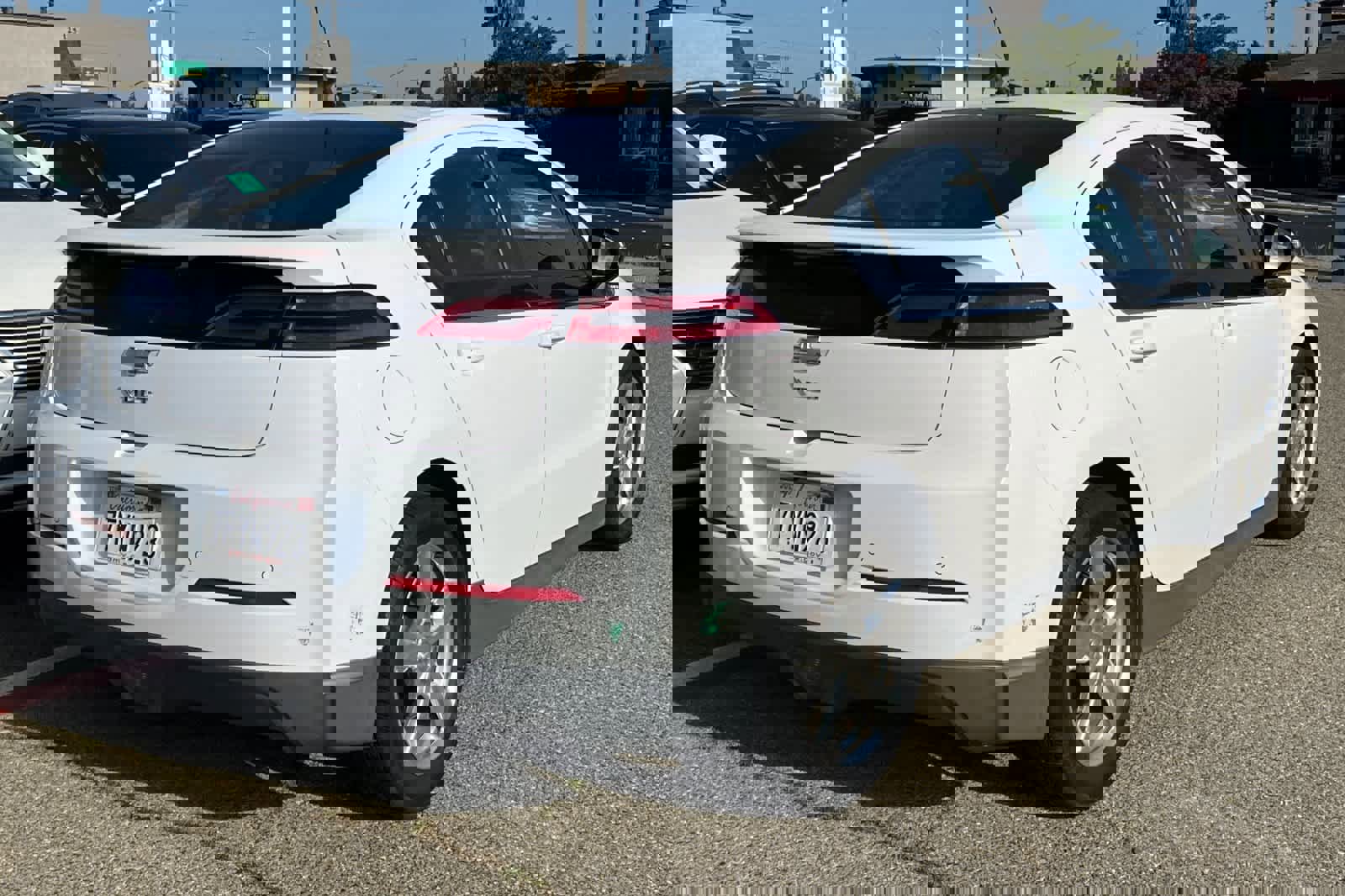 Used 2014 Chevrolet Volt Premium w/ Premium Trim Package FWD image 4