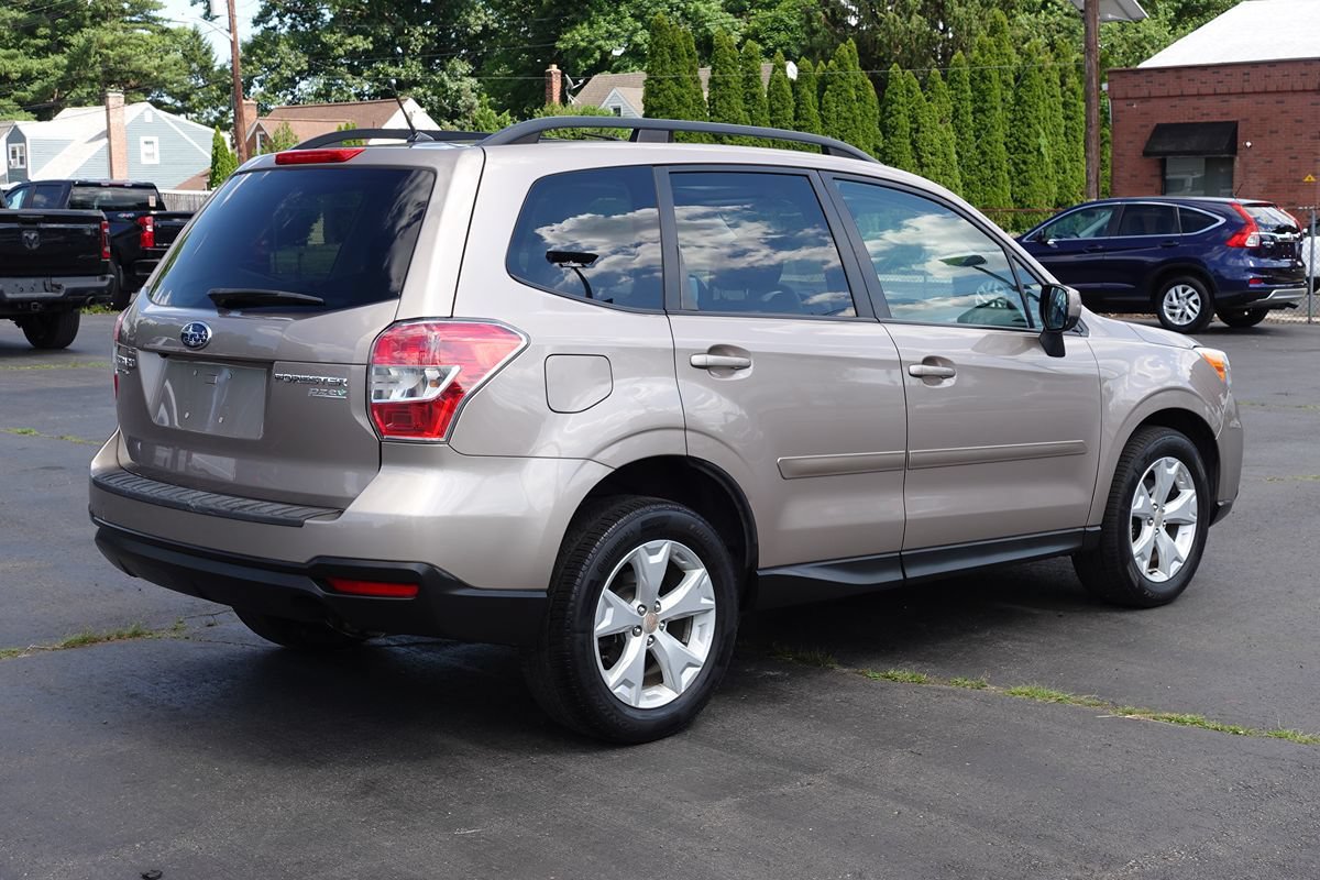 Used 2015 Subaru Forester 2.5i Premium w/ All-Weather Package AWD/4WD image 3