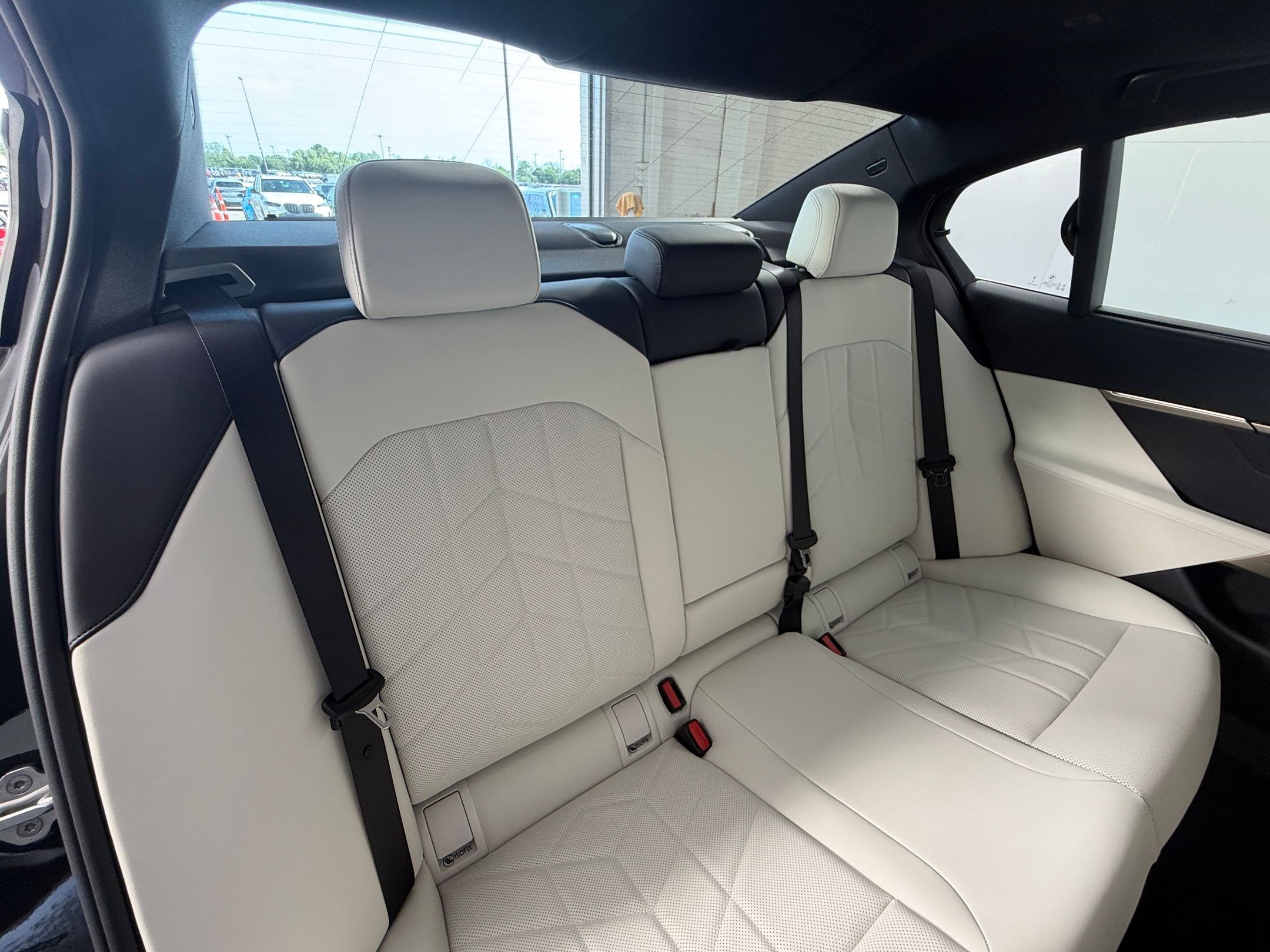 New 2026 BMW i5 eDrive40 RWD image 33