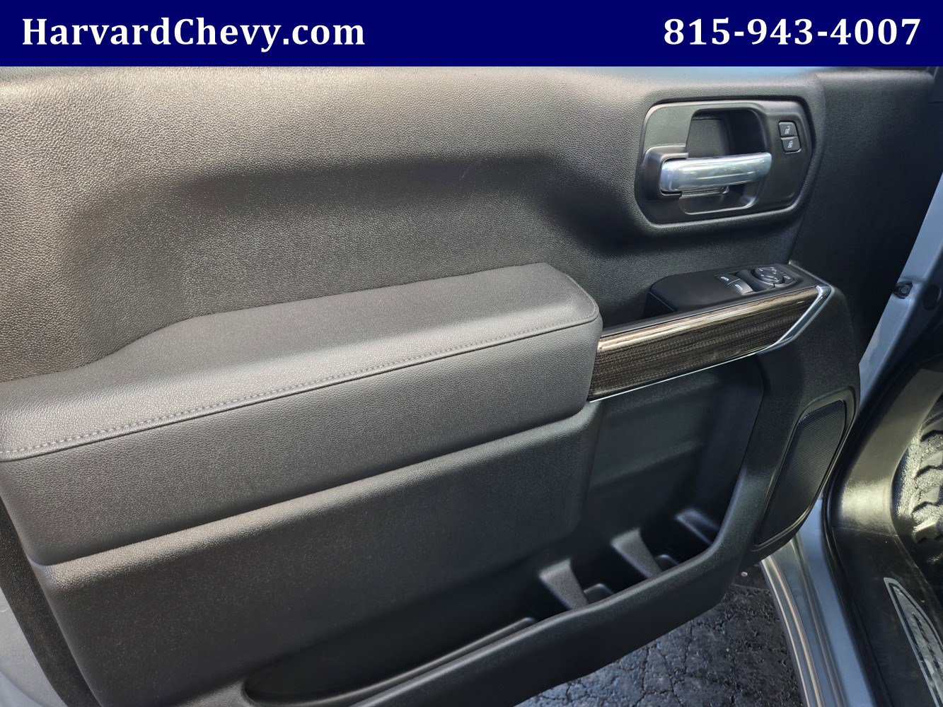 Used 2025 Chevrolet Silverado 3500 LT image 28