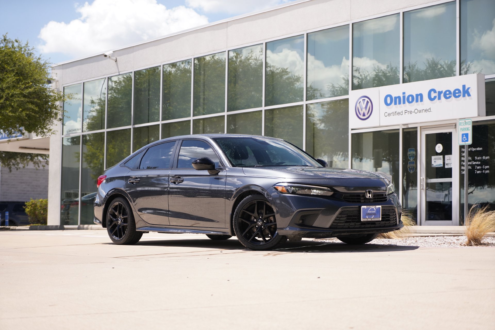 Used 2024 Honda Civic Sport image 1