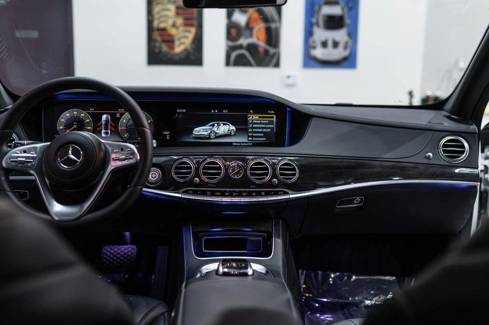 Used 2019 Mercedes-Benz S 560 Sedan image 29