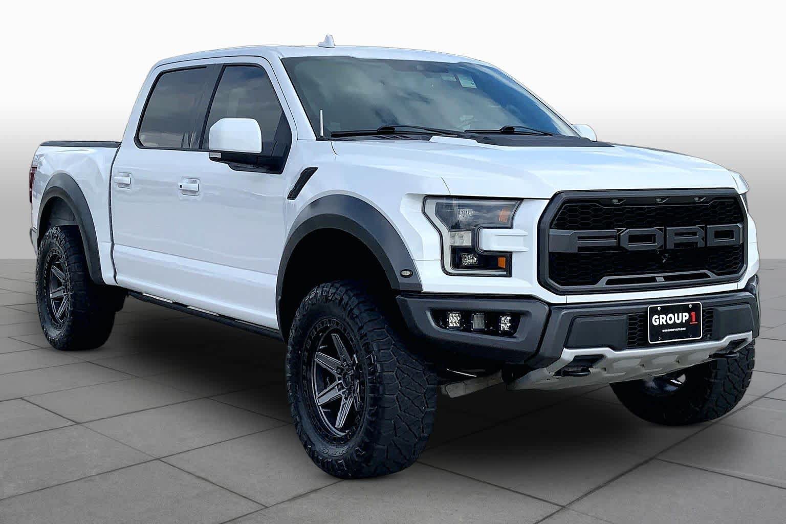Used 2019 Ford F150 Raptor w/ Equipment Group 802A Luxury AWD/4WD image 3