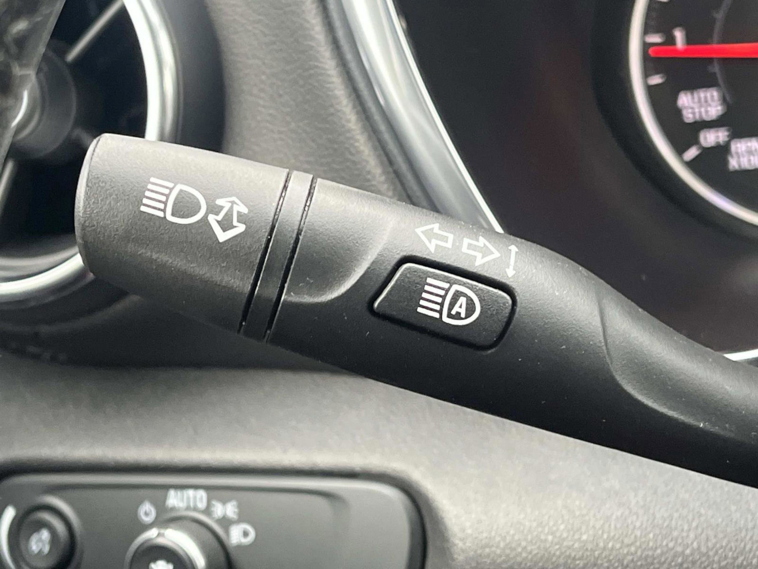 Used 2021 Chevrolet Blazer LT image 13