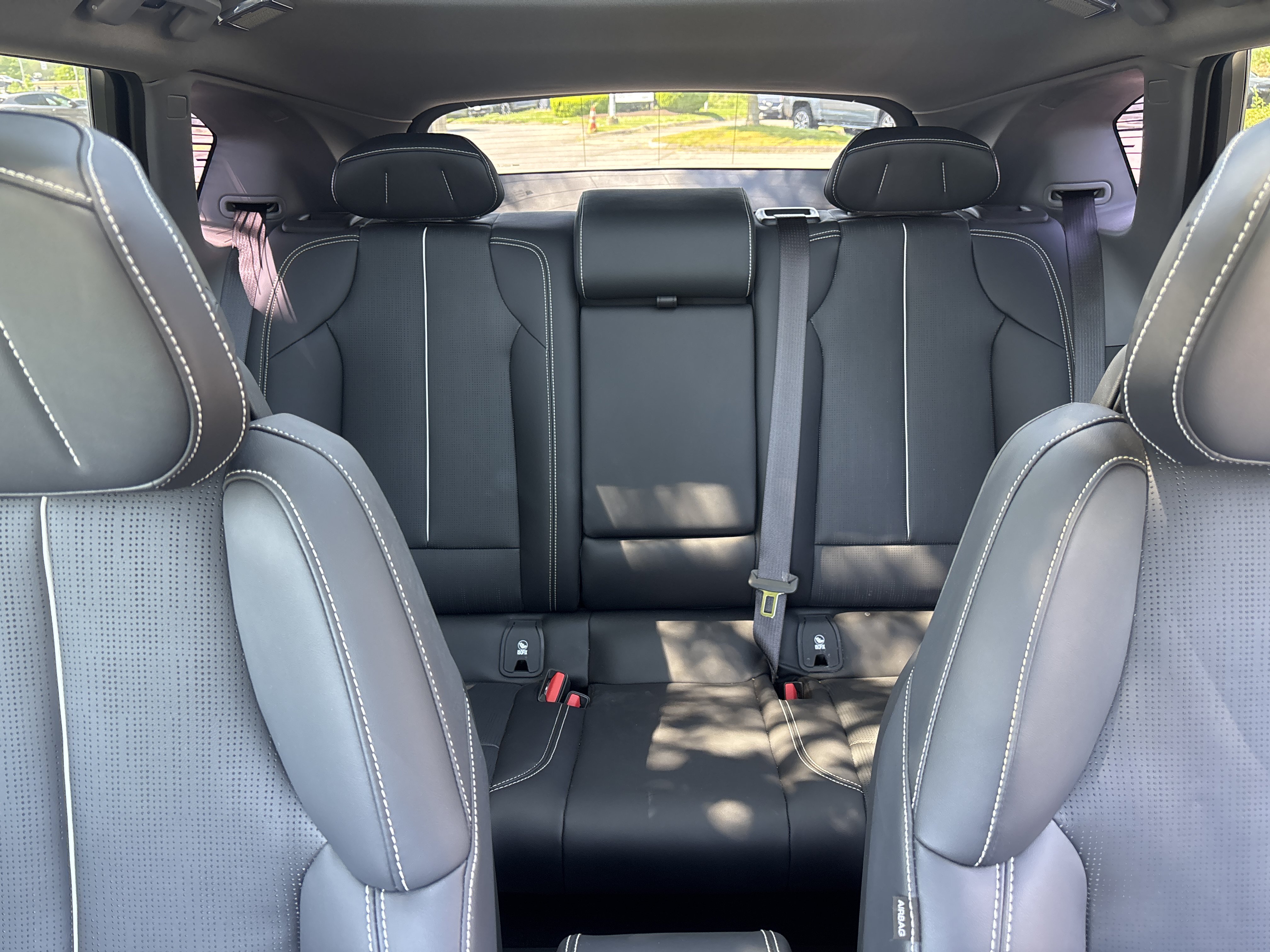 Used 2025 Cadillac Optiq Luxury 2 AWD/4WD image 33